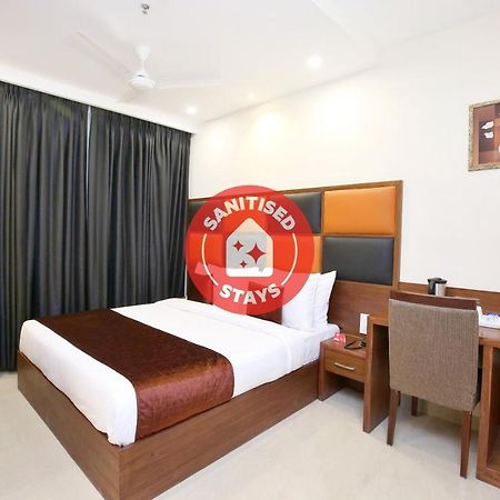 Vaccinated Staff- Capital O 14225 Bahl Regency Hotel Zirakpur Eksteriør billede